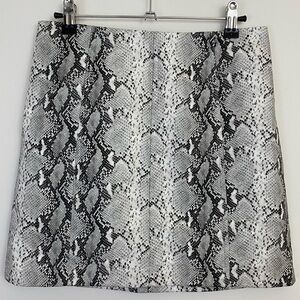 Wild Honey Snake Python Black White Print Skirt M
